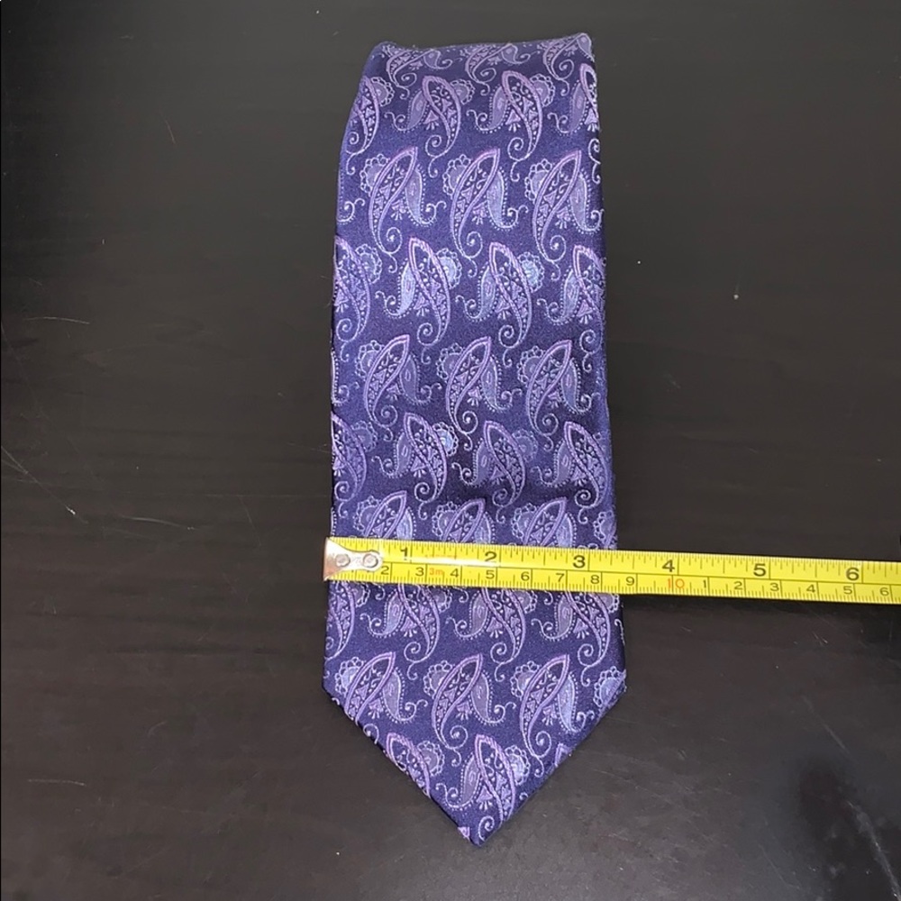 Valentino Tie